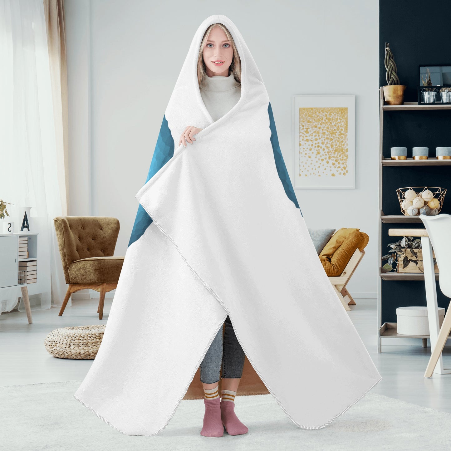 Star Energy 1.0 White Hooded Blanket