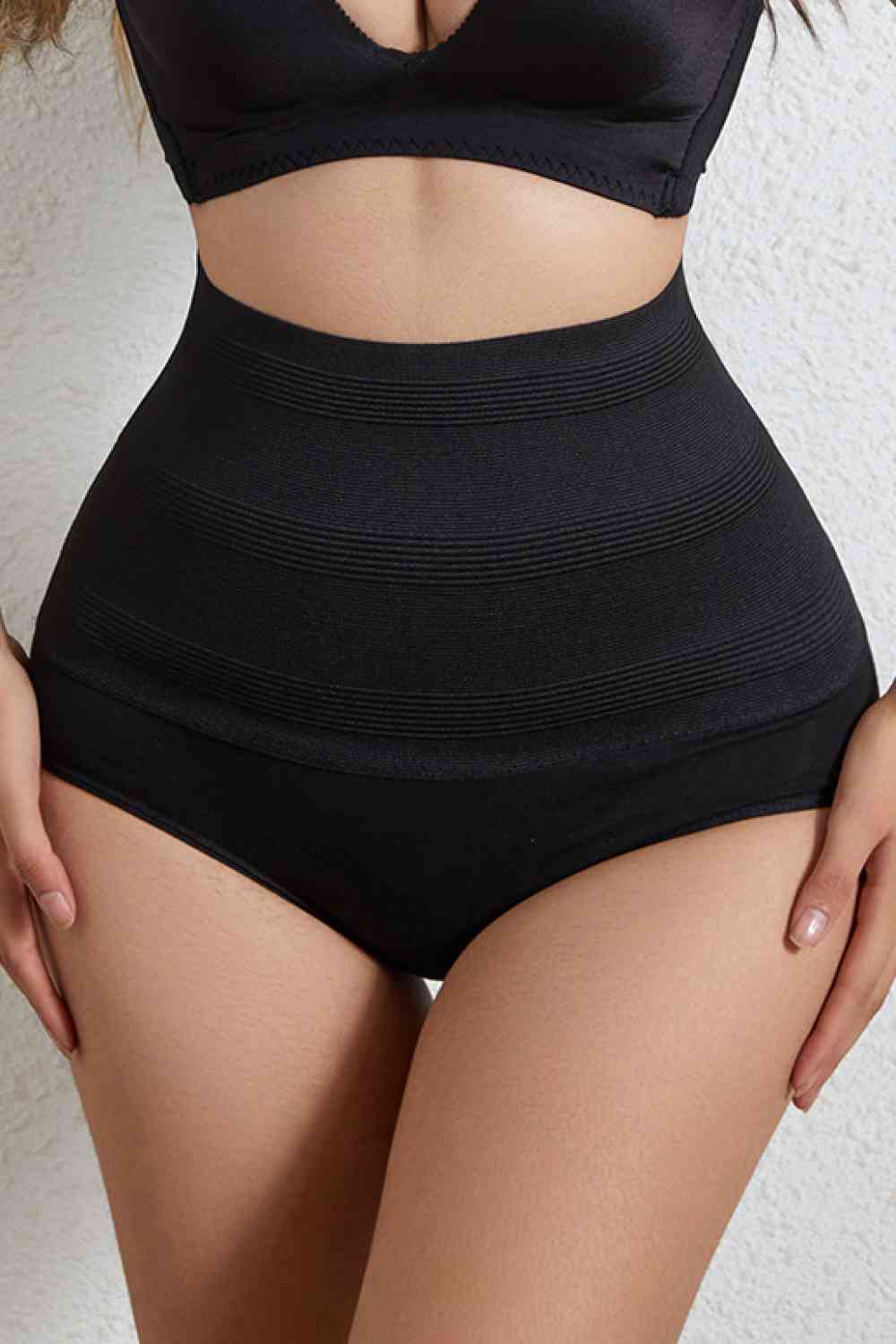 2023 Falling Stars Ribbed Pull-On Shaping Shorts